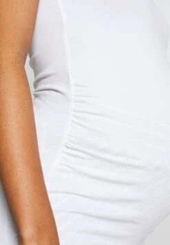 3Er Pack - T-Shirt Basic - White/Black/Dark Grey -Fashionista Verkoop f5f71861777048db802993c41c38132d scaled