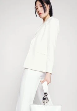 Bruuns Bazaar Rubysus Nora- Blazer - Snow White -Fashionista Verkoop fb93454008eb4f3190930839f8708d42 scaled