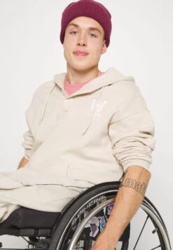 YOURTURN Unisex - Sweater - Beige -Fashionista Verkoop fcdf41f2fda44f83b3a793fbcecee1cf scaled